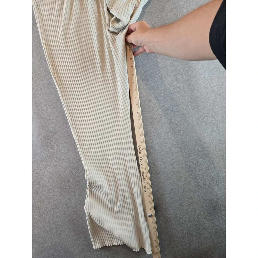 Nike Ribbed Knit‎ Flare Pants Womens XL Cream FN3169-020 High Rise Athleisure